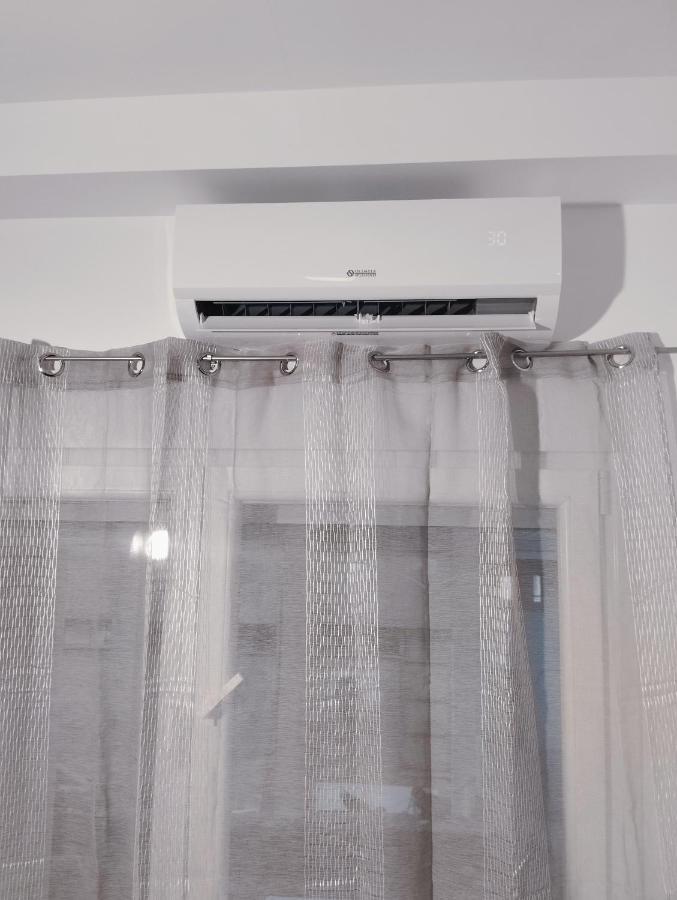 Romeo Isimeriahomz Apartment เทสซาโลนิกิ ภายนอก รูปภาพ